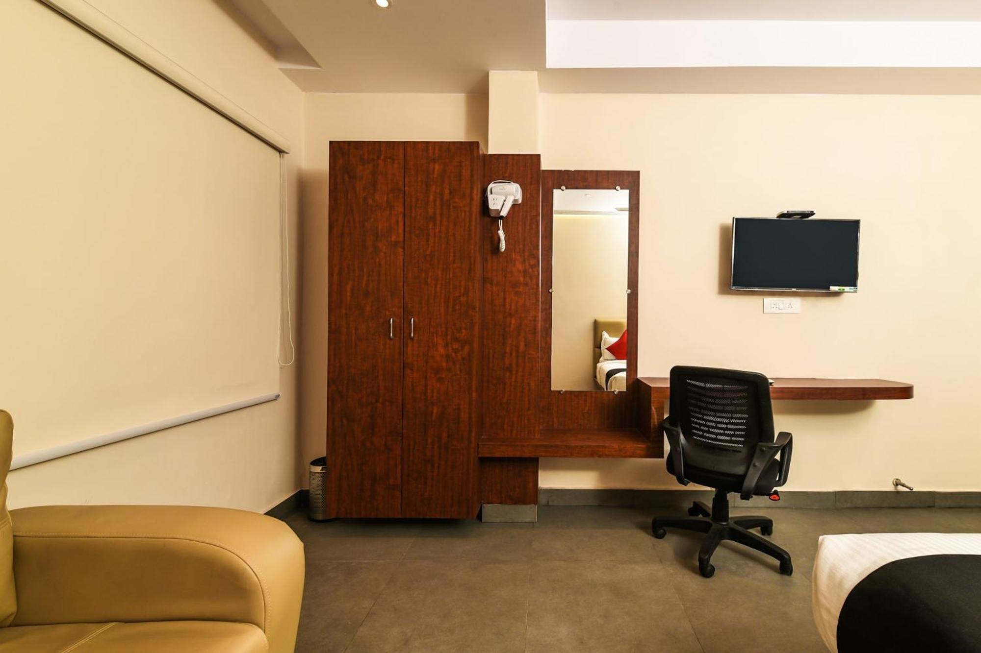 Super Capital O Siddartha Grand Otel Vijayawāda Dış mekan fotoğraf