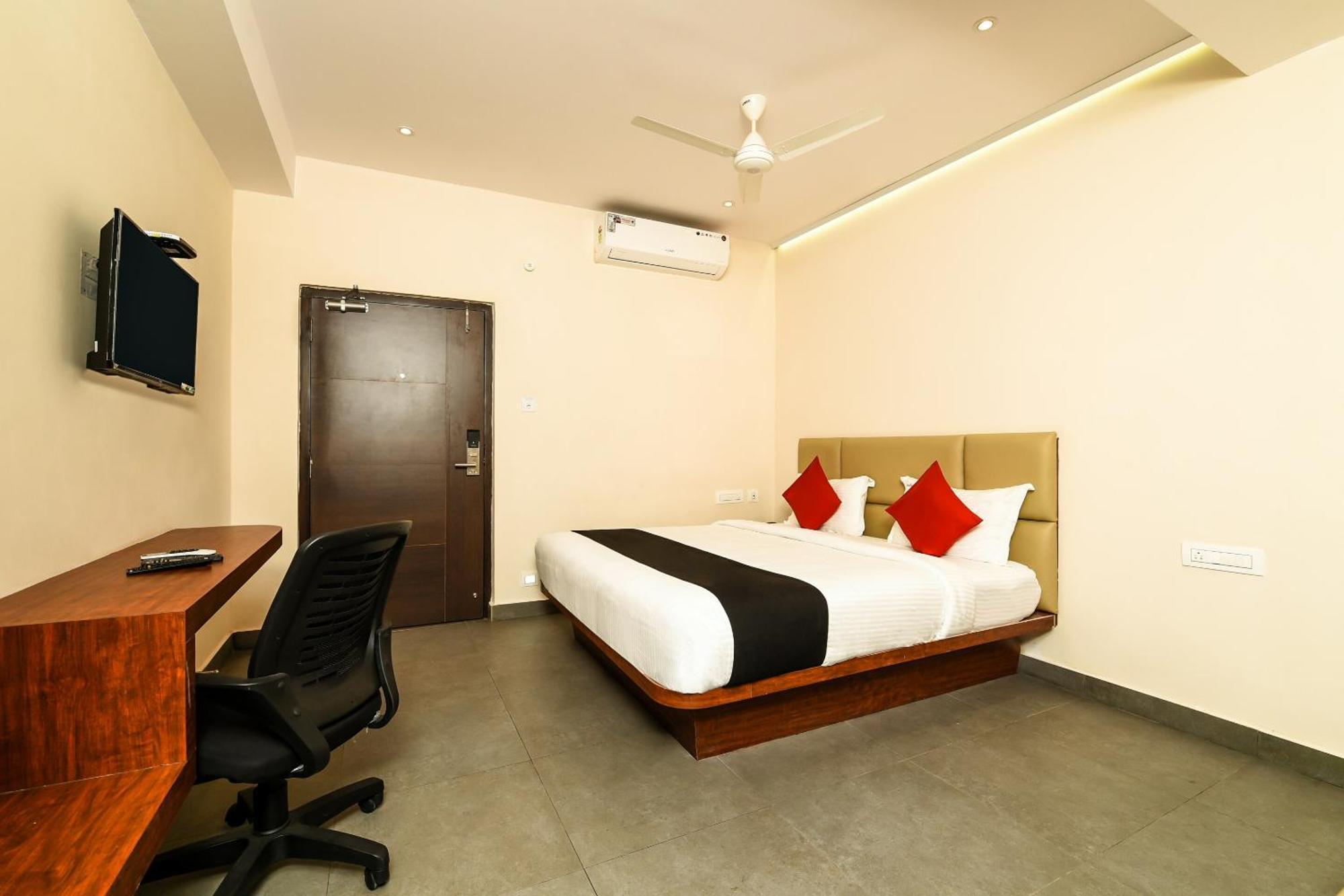 Super Capital O Siddartha Grand Otel Vijayawāda Dış mekan fotoğraf