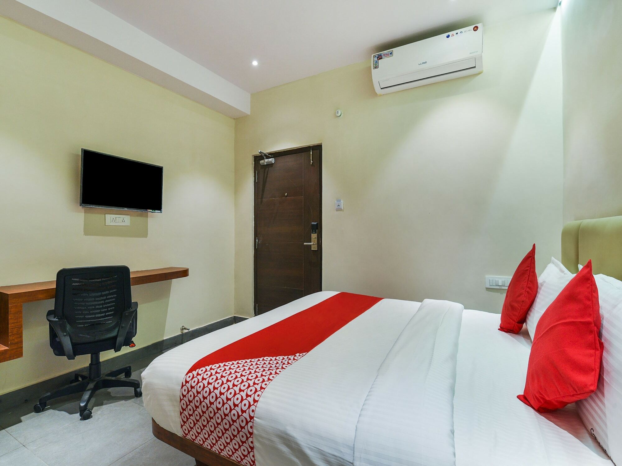 Super Capital O Siddartha Grand Otel Vijayawāda Dış mekan fotoğraf